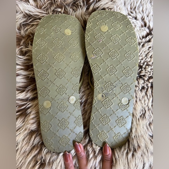 ANTONIO MELANI Black and Gold Abstract Sandals - Picture 9 of 9